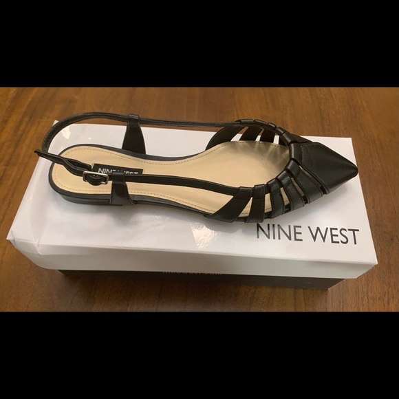 Women’s shoes - Picture 3 of 3